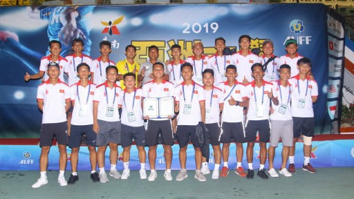 Báo Đồng Nai & báo Mới đưa tin đội tuyển bóng đá DNTU nhận giải fairplay tại giải vô địch bóng đá các trường Đại học Châu Á 2019